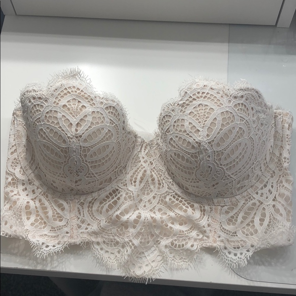 Victoria’s Secret lace lingerie 34D